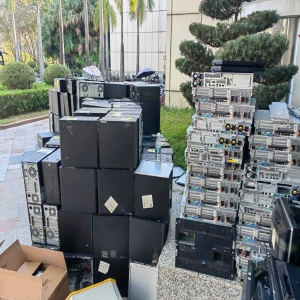 深圳回收電腦同城快速回收，英耀閃電服務(wù)，無(wú)需久等